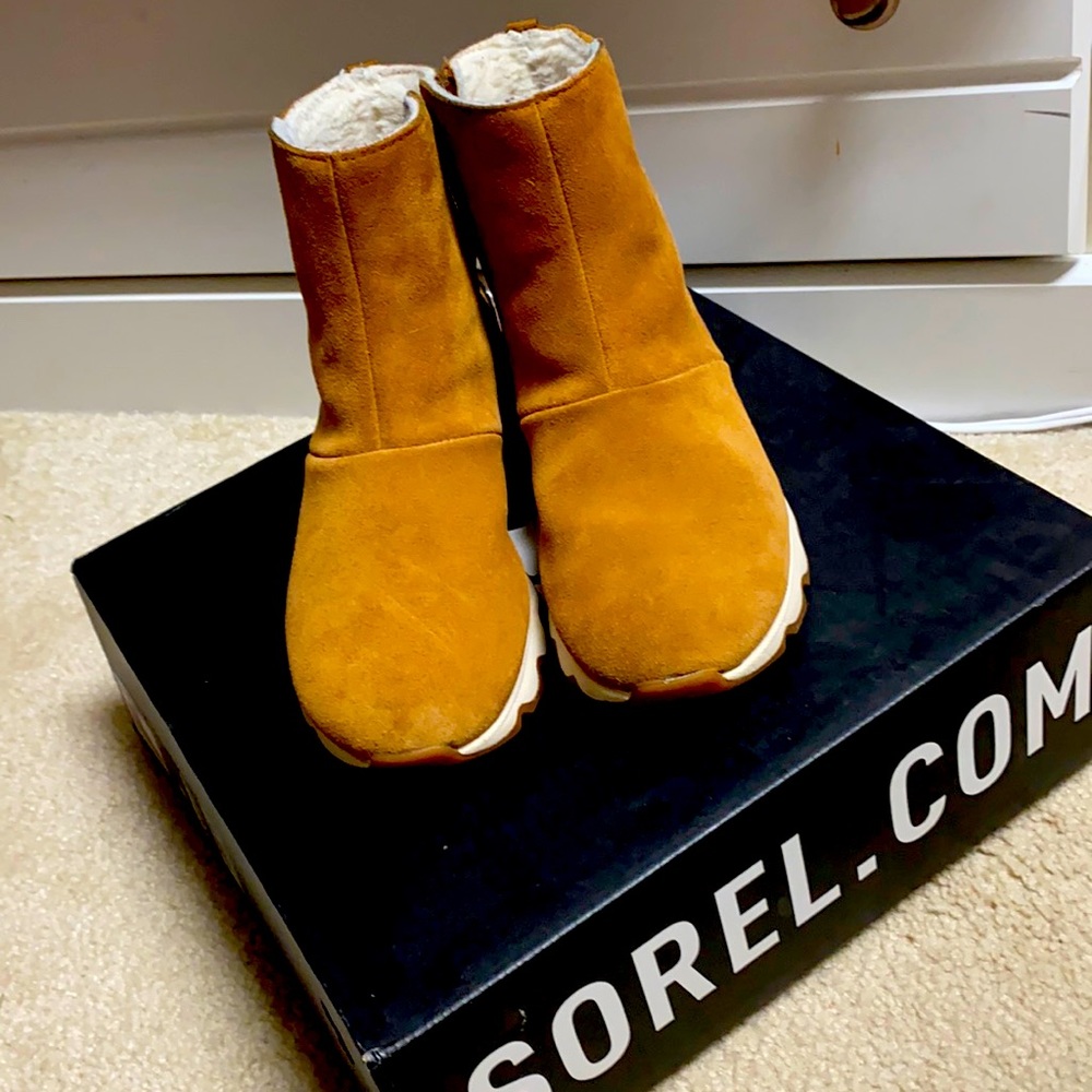 Sorel Kinetic Short Waterproof Suede Booties